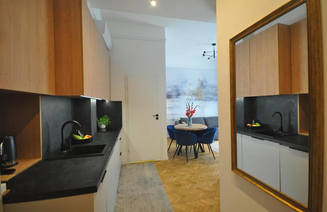 Stacja Wesoła by JoApart, Old Town - FREE PARKING-1